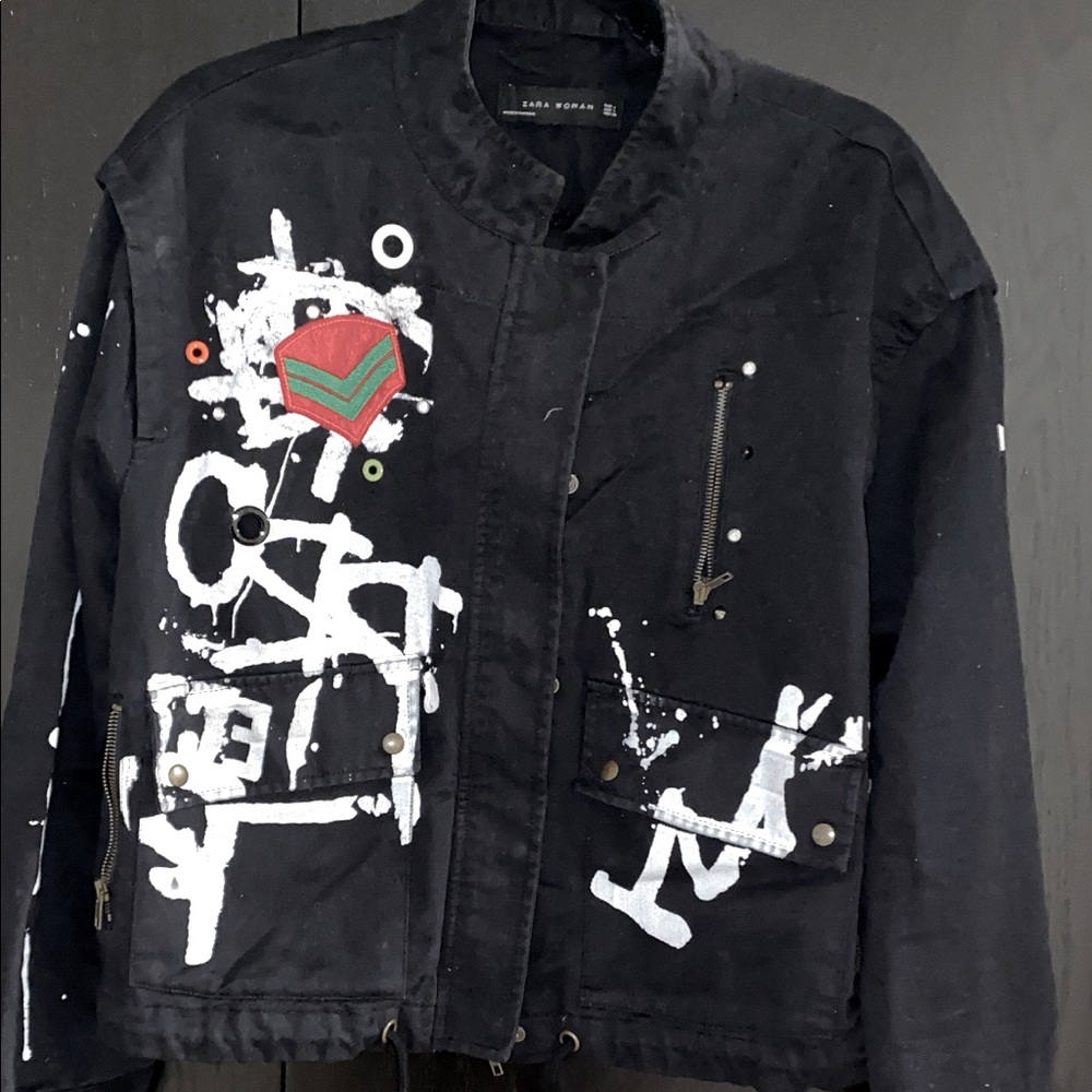 🏷 4 for $60🏷 Zara Spray Paint Jean jacket